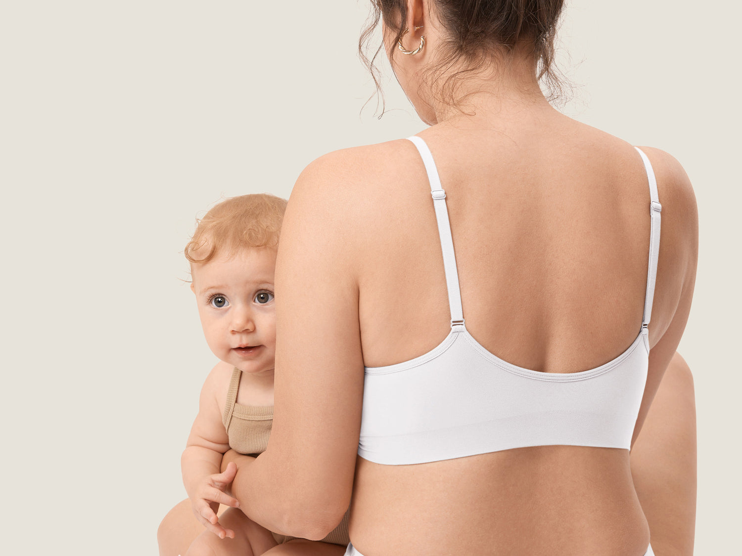 Women's Seamless Soft Knit Nursing Bra Snow White @model_info:MOM3
