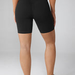 Women's Hugcurve No Front Seam Biker Shorts 6" Mocha Cocoa