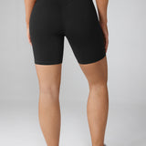 Women's Hugcurve No Front Seam Biker Shorts 6" Mocha Cocoa