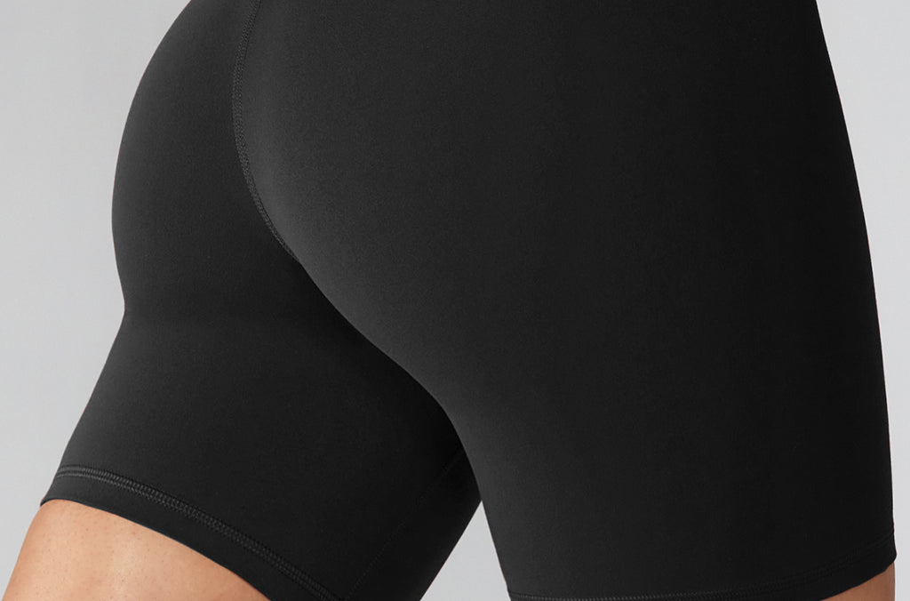 Women's Hugcurve No Front Seam Biker Shorts 6" Mocha Cocoa