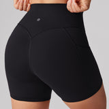 Women's Hugcurve No Front Seam Pockets Shorts 5" Black