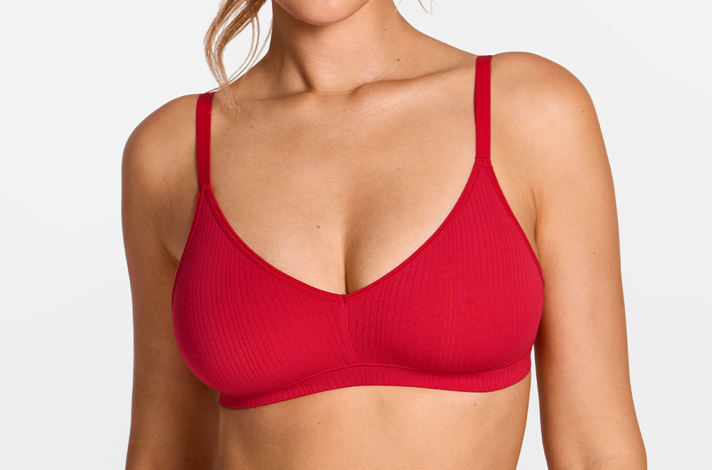 V-Neck Wireless unpadded Bralette Lipstick Red